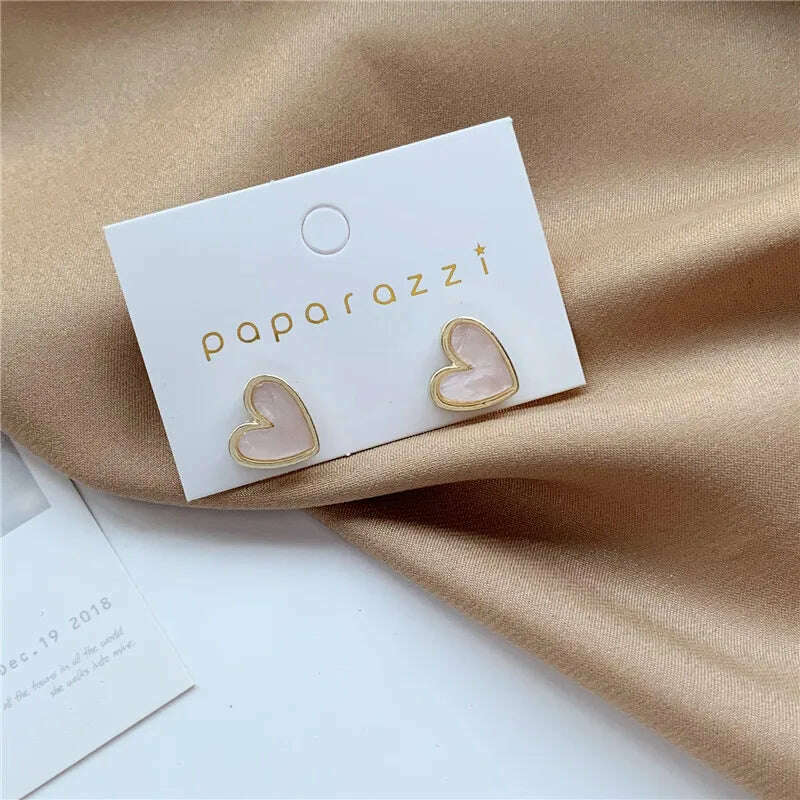 2020 New Design Red Heart Stud Earring Women Metal Gold Color Eye Heart Lips Wedding Statement Earrings Fashion Party Jewelry - KIMLUD