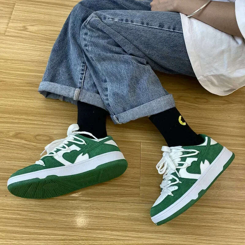 2023 Sewing Men Sneakers Contrasting Colors Light Flat Shoes Ladies Outdoor Luxury Men Running Shoes Heart Pattern Women Mujer - KIMLUD