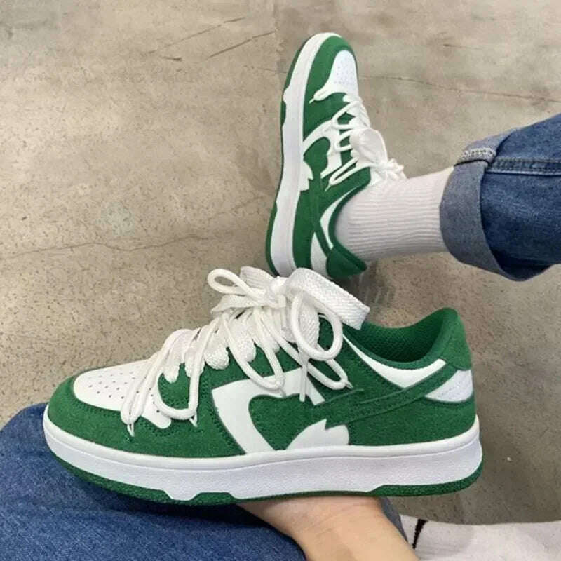 2023 Sewing Men Sneakers Contrasting Colors Light Flat Shoes Ladies Outdoor Luxury Men Running Shoes Heart Pattern Women Mujer - KIMLUD