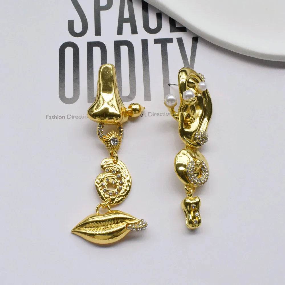 Vintage Exaggerated Irregular Alloy Dangle Earrings for Women Jewelry Baroque Style Party Show Statement Earrings Accessories
