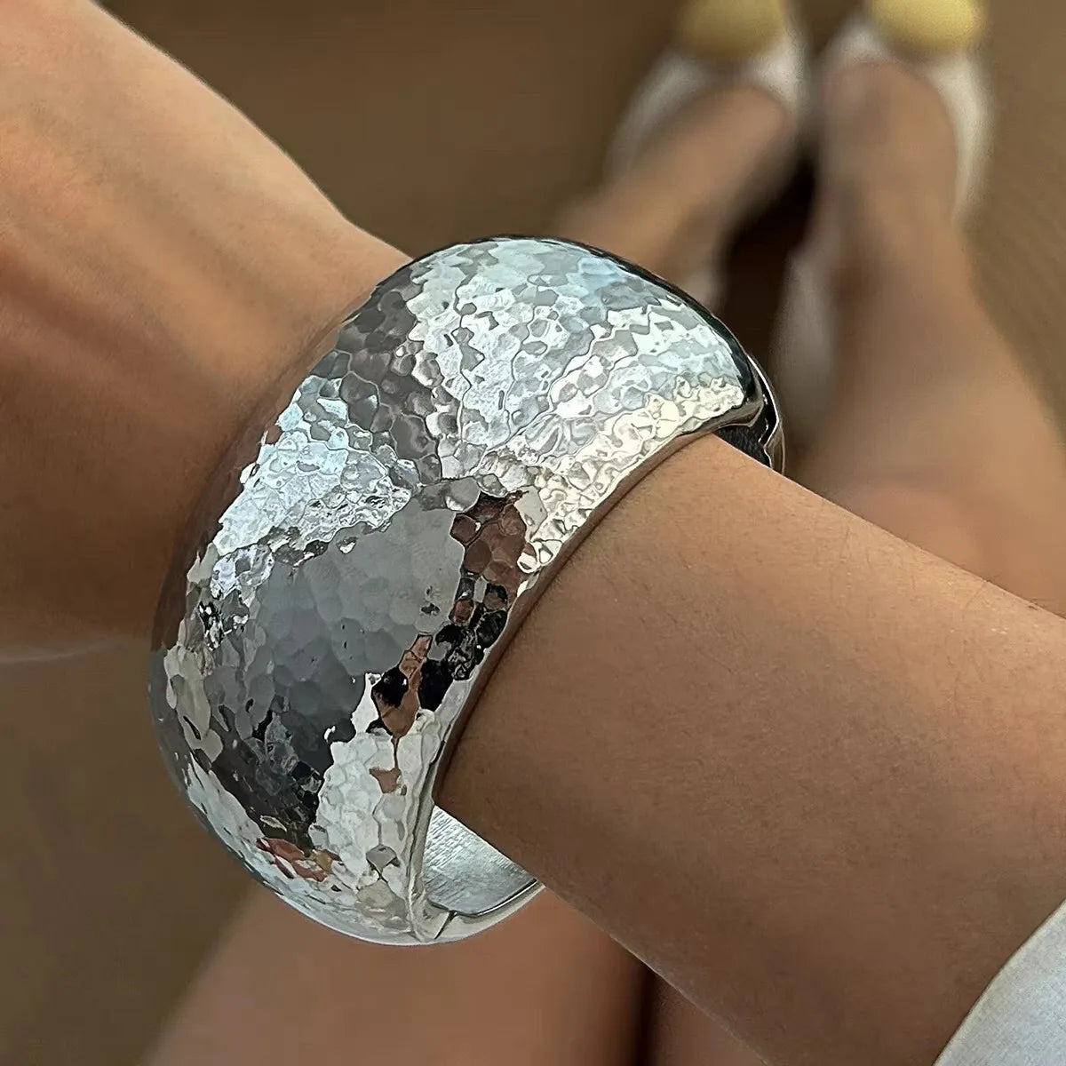 Ingemark 4 Styles Hip Hop Punk Wave Open Spring Bangles for Women Creative Heavy Metal Chunky Bracelets Couple Hand Jewelry Men