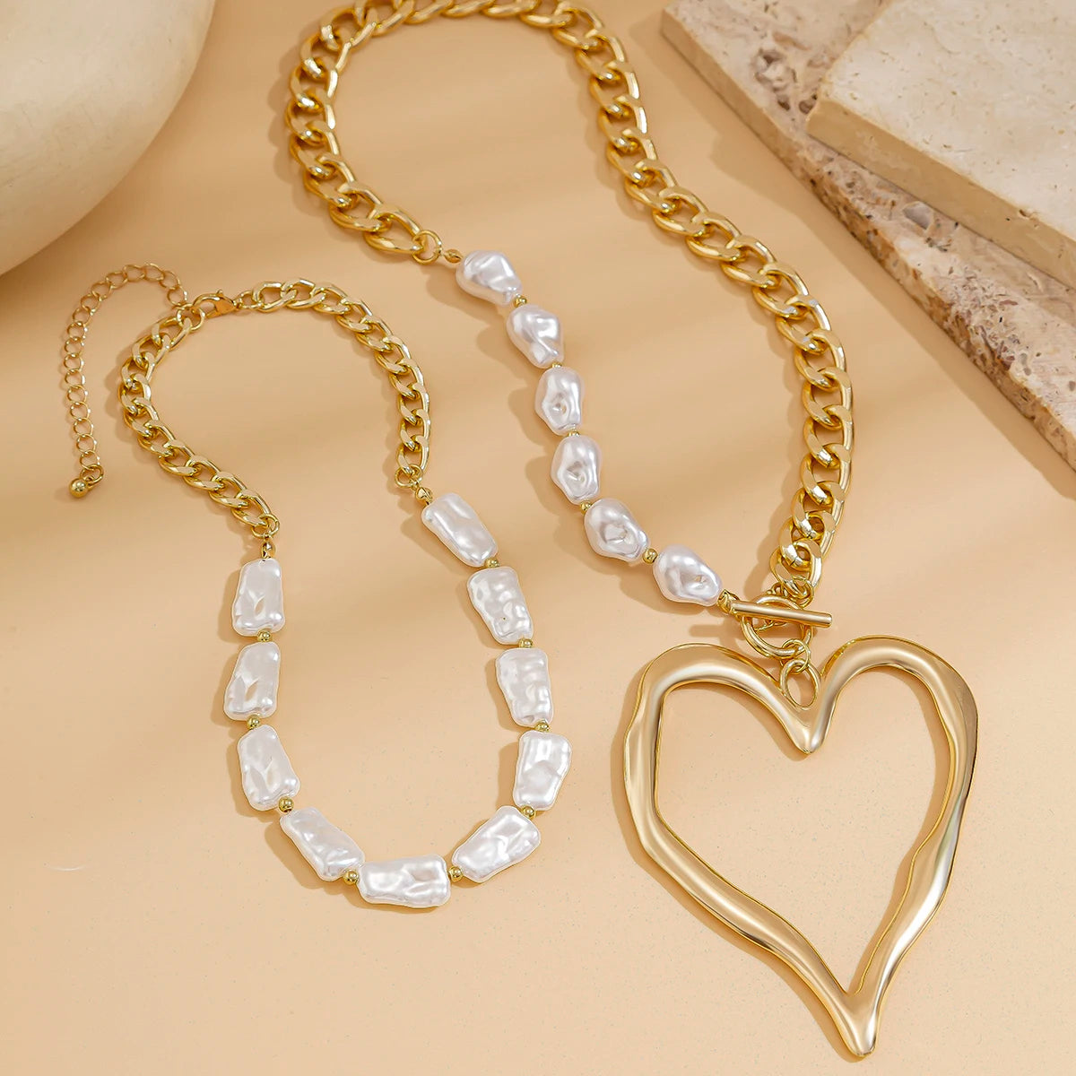 Ingemark 2Pcs/Set Exaggerated Big Love Heart Pendant Choker Nekclace for Women Wed Bridal Goth Imitation Pearl Chain Y2K Jewelry