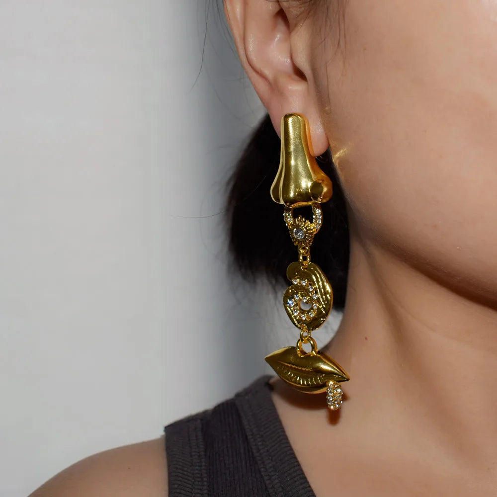 Vintage Exaggerated Irregular Alloy Dangle Earrings for Women Jewelry Baroque Style Party Show Statement Earrings Accessories