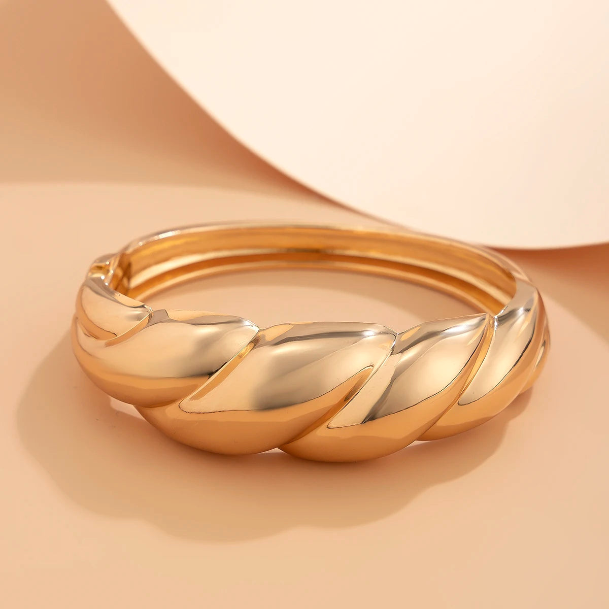 Ingemark 4 Styles Hip Hop Punk Wave Open Spring Bangles for Women Creative Heavy Metal Chunky Bracelets Couple Hand Jewelry Men