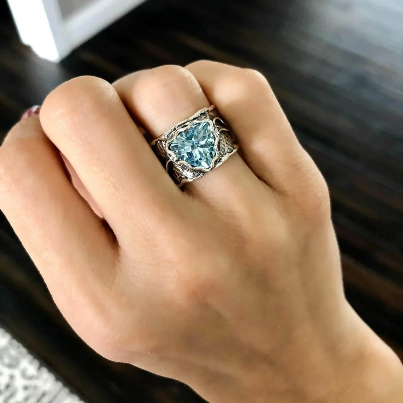 Unisex Silver-Plated Boho Ring with Vintage Flair - Cool Blue Gemstone Inlay, Perfect for Daily Wear