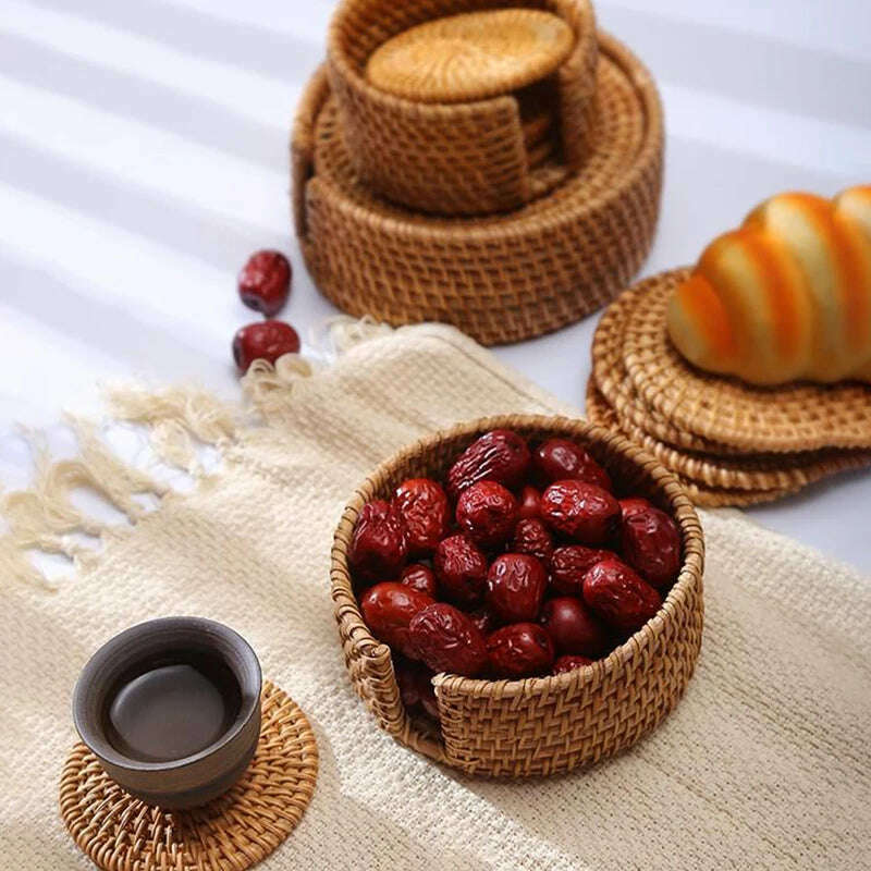 KEMORELA 1PC Round Natural Rattan Coasters Bowl Pad Handmade Padding Cup Mat Insulation Placemats Kitchen Decoration Accessories - KIMLUD