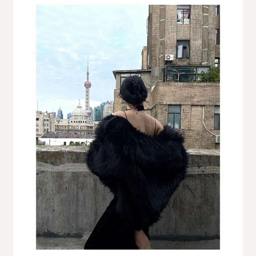Lautaro Winter Cool Oversized Casual Soft Thick Warm Black Hariy Shaggy Faux Fur Coat Women Turn-down Collar Fluffy Jacket 2023 - KIMLUD