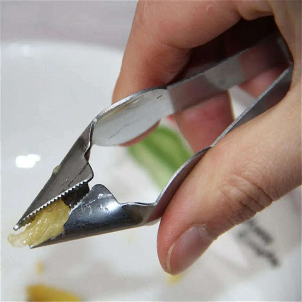 Stainless Steel Strawberry Huller Fruit Peeler Pineapple Corer Slicer Cutter Kitchen Knife Gadgets Pineapple Slicer Clips New - KIMLUD