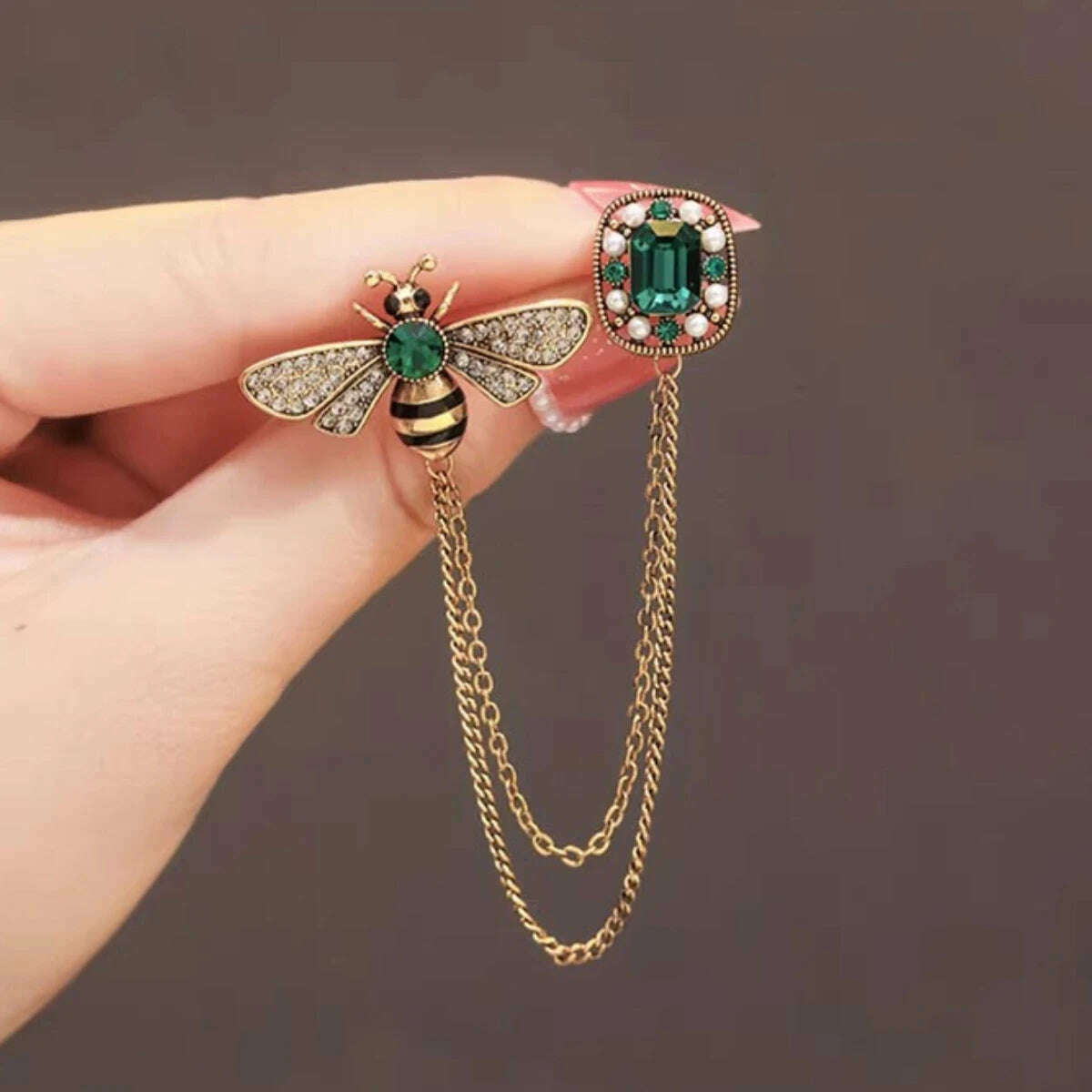 1 Piece Of Bee Crystal Tassel Women's Brooch Sweater With A Unique And Luxurious Design-zt3128 - KIMLUD