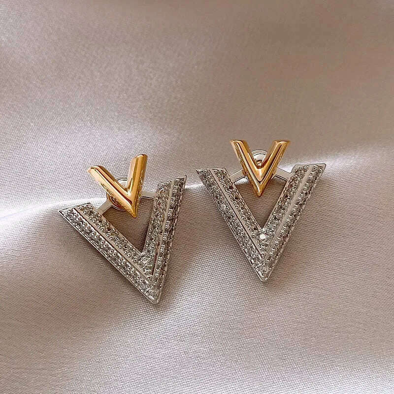 2023 Korea new design fashion jewelry 14K gold plated luxury zircon letter V earrings elegant women's evening party accessories - KIMLUD