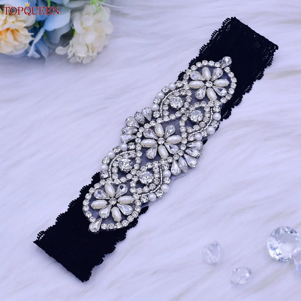 TOPQUEEN Sexy Girls Garter Set White Lace Bridal for Women Silver Rhinestone Belt Black Wedding Garters for Bride Dress S76