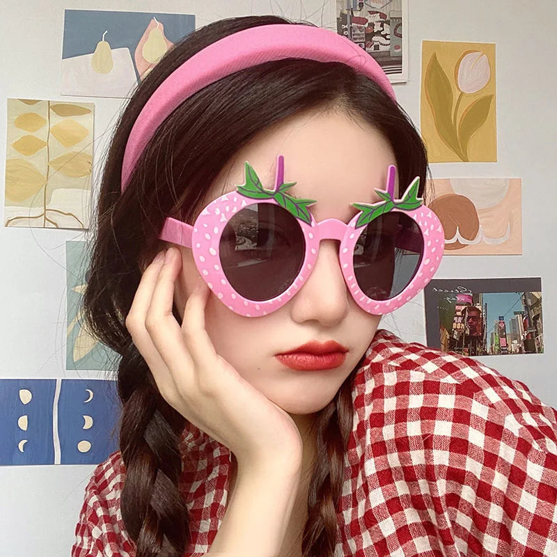 KLASSNUM Women Strawberry Funny Glasses Party Photo Decorations  Birthday Wedding Supplies Adult Kids Party Dress Up Toys 2023