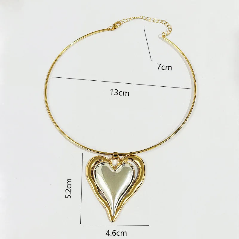 Punk Big Heart Pendant Collar Choker for Women Gold Color Charm Necklace Clavicle Chain Jewelry Ladies Trendy Party Gift