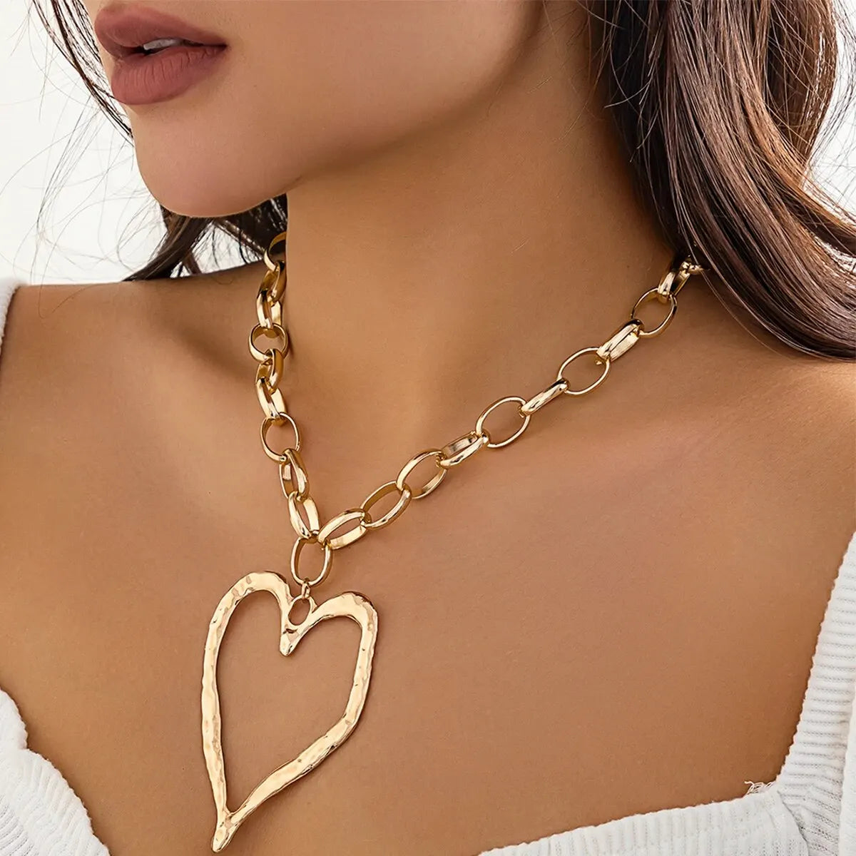 Hip Hop Punk Gold Color Love Heart Pendant Necklace for Women Exaggerated Hollow Out Thick Chain Chokers Y2K Jewelry Accessories