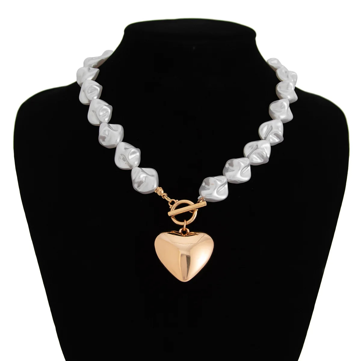 Retro Exaggerated Heart Shaped Pendant Short Necklace 2024 Women's Simple Sweet Imitation Pearl Girl Fashion Wedding Jewelry