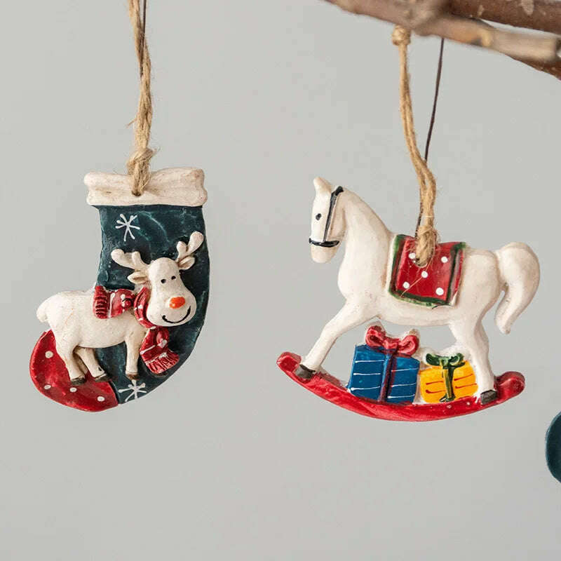 Christmas Decoration Crafts Small Resin Pendant Cute Horse Reindeer Pattern Design Xmas Tree Pendant Christmas Tree Decorations - KIMLUD