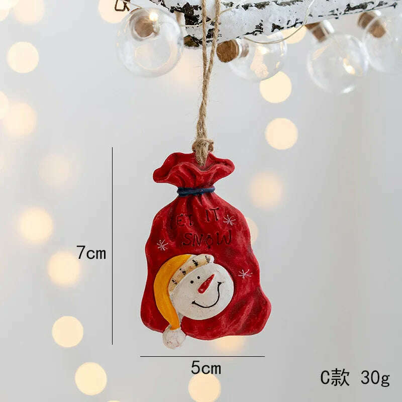 Christmas Decoration Crafts Small Resin Pendant Cute Horse Reindeer Pattern Design Xmas Tree Pendant Christmas Tree Decorations - KIMLUD