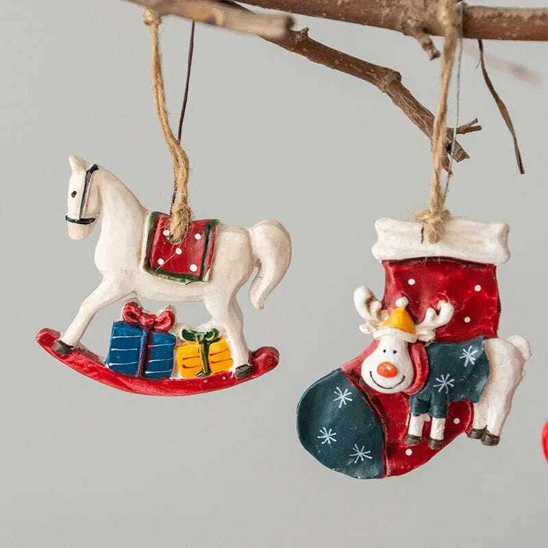 Christmas Decoration Crafts Small Resin Pendant Cute Horse Reindeer Pattern Design Xmas Tree Pendant Christmas Tree Decorations - KIMLUD