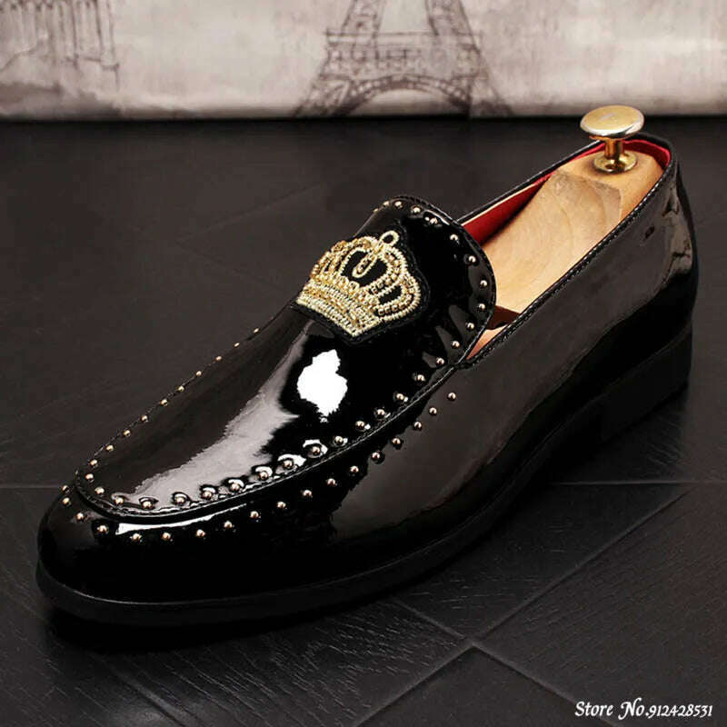 Designer Brand Casual Shoes Men Britain Crown Embroidery Rivet Oxford Homecoming Dress Wedding Prom Loafer Sapato Social Zapatos - KIMLUD