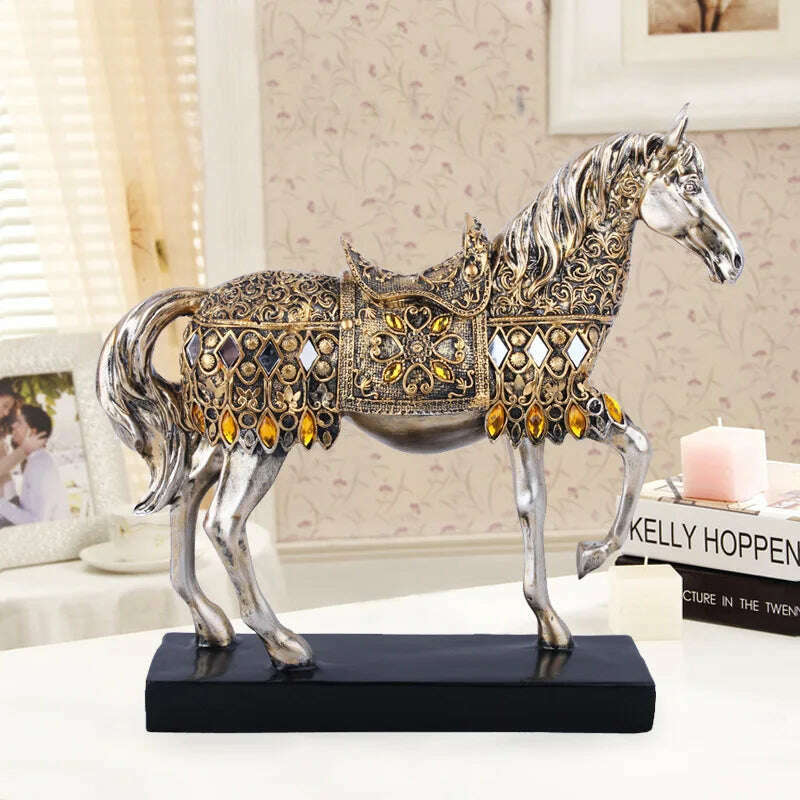 ERMAKOVA Retro War Horse Resin Golden Trotting Horse Statue Animal Sculpture Figurine Miniature Home Office Study Room Decor - KIMLUD