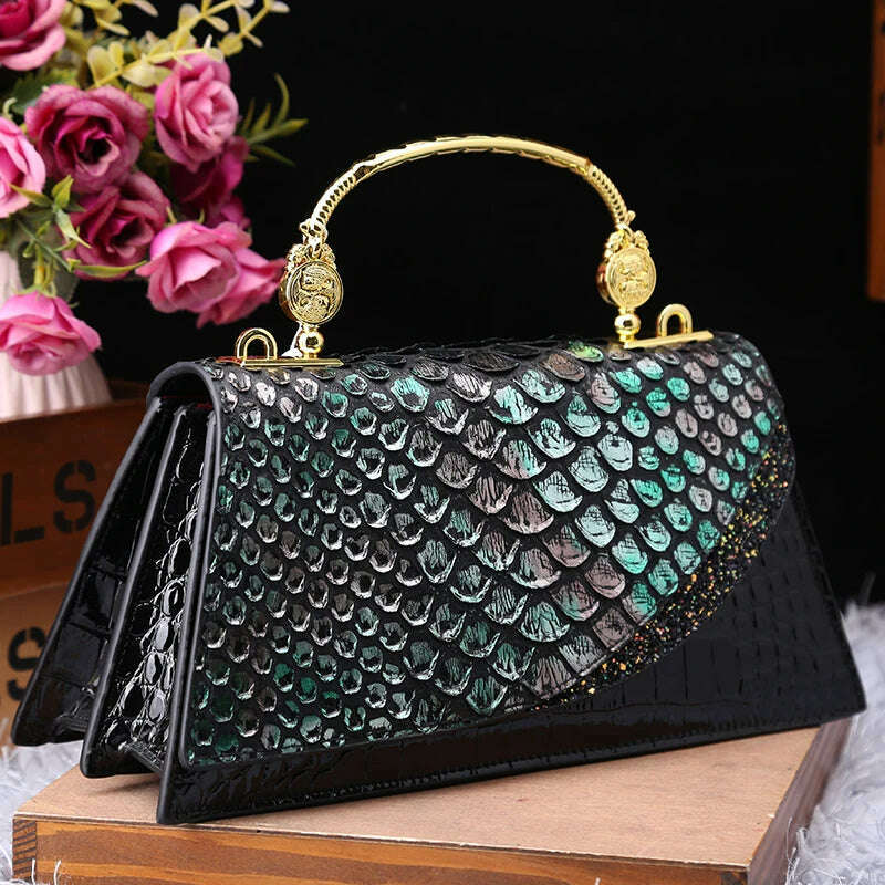 Fashion Brand Genuine Leather Women's Handbags 2024 New Crocodile Pattern Shoulder Crossbody Bag Lady Party Messenger Shell Bags - KIMLUD