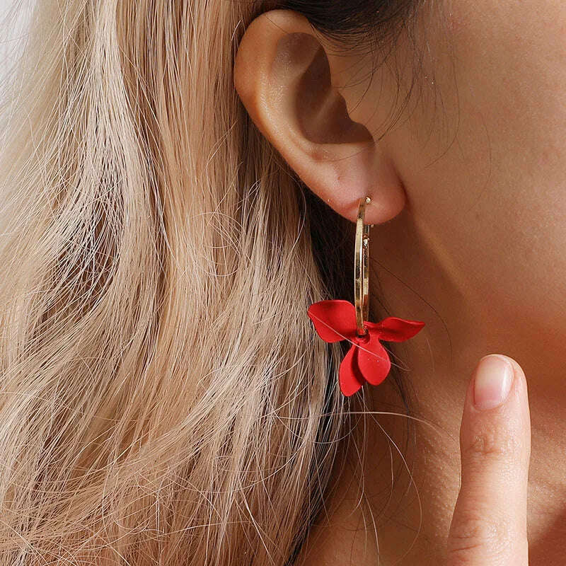 Fashion Flower Women Dangle Earrings Golden Big Circle Three Color Spray Paint Asymmetrical Earrings Women Drops Earrings Gift - KIMLUD