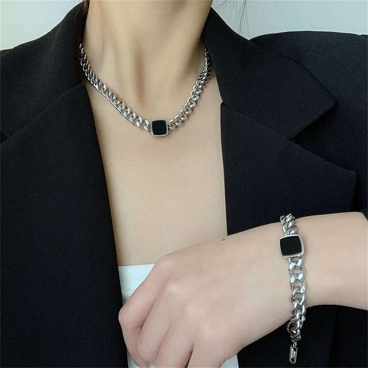 KIMLUD, Fashion Jewelry Personalized and Exaggerated Titanium Steel Thick Chain Necklace Versatile Black Square Pendant For Women, KIMLUD Womens Clothes