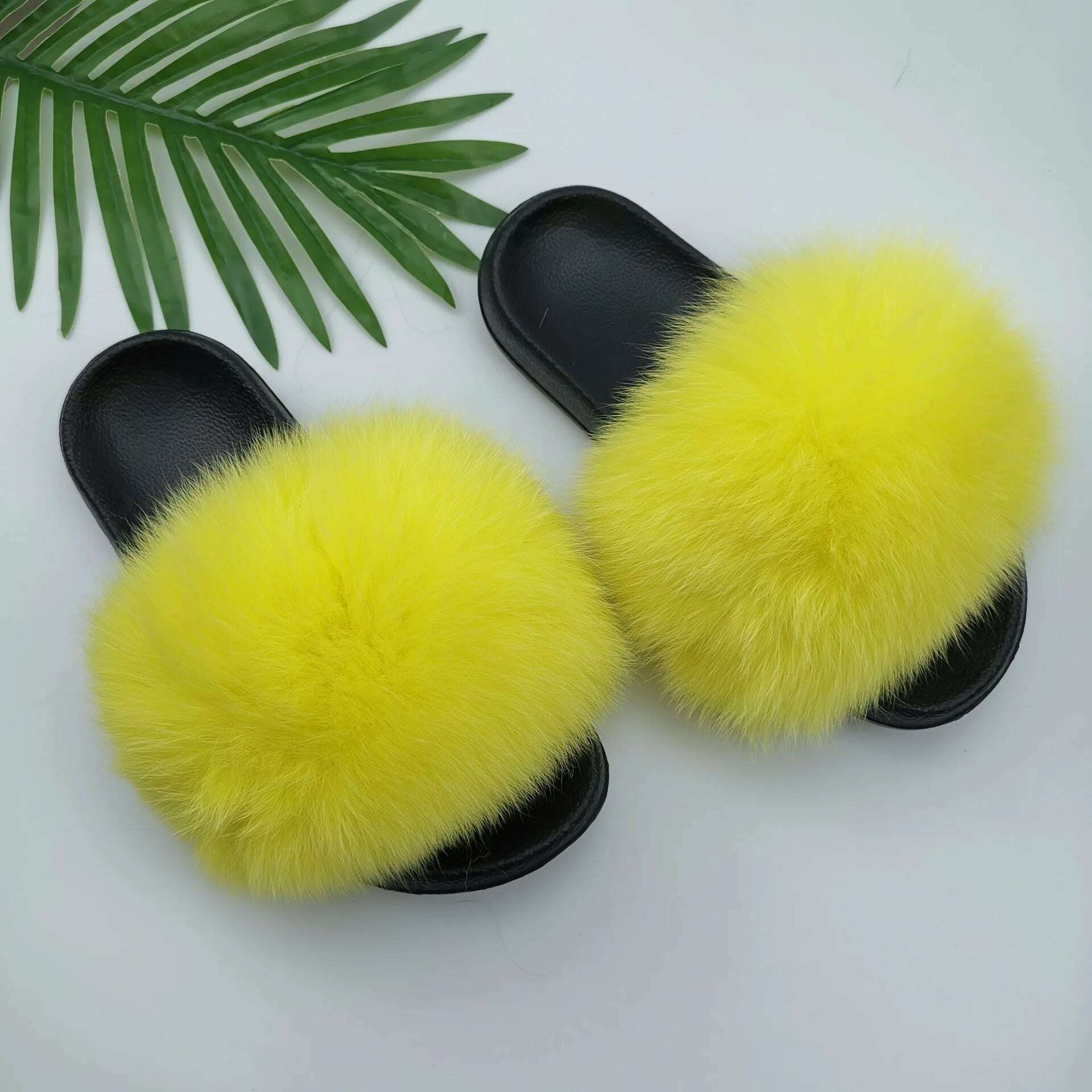 KIMLUD, Fluffy Raccoon Fur Slippers Shoes Women Fur Flip Flop Flat Furry Fur Slides Outdoor Sandals  Fuzzy Slippers Woman Amazing Shoes, KIMLUD Womens Clothes