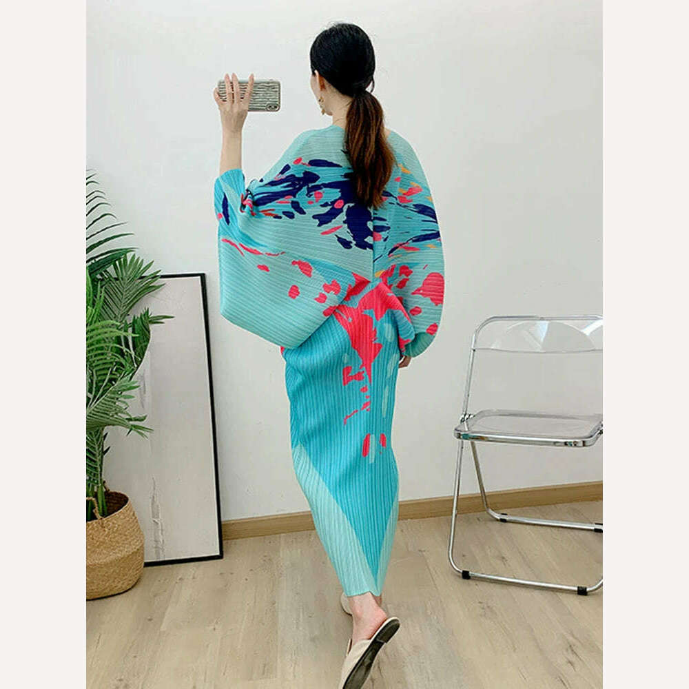 LANMREM V-neck Bat Sleeve Maxi Pleated Dress 2023 Summer New Women's Elegant Retro Style Print Festival Dresses Clothing 2DA1267 - KIMLUD