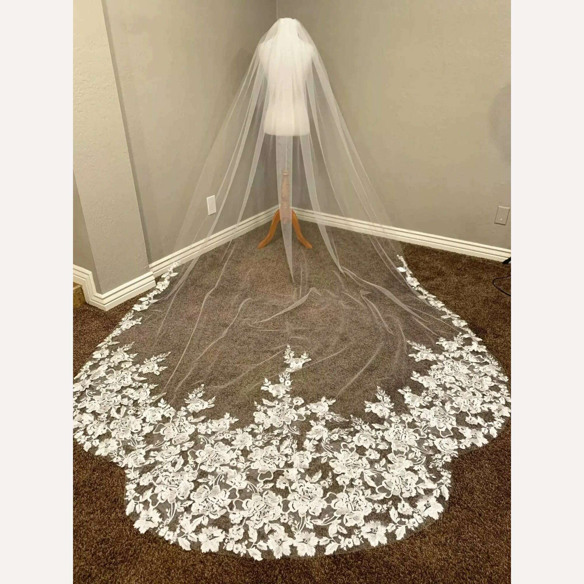 Long Bridal Veil 1 Tier Wedding Veil with Comb White Ivory Cathedral Lace Appliques Scalloped Veil for Bride Accessories 300cm - KIMLUD