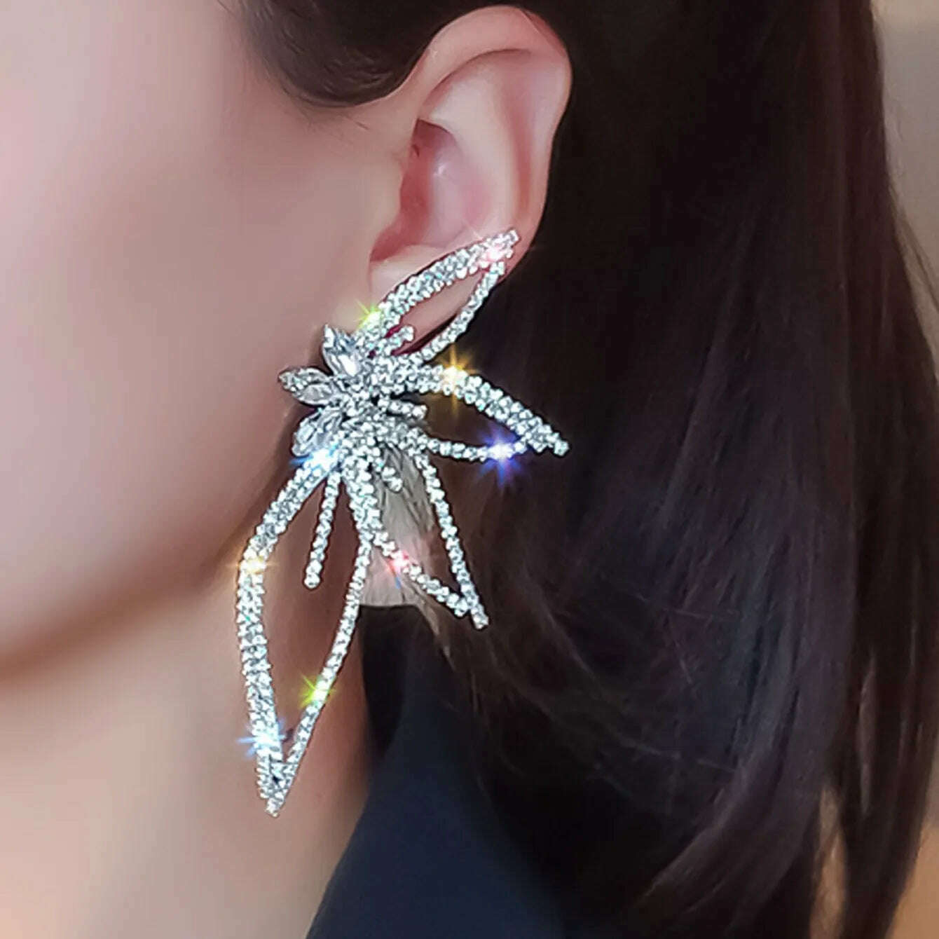 Luxury Fashion Exaggerated Zircon Maple Leaf Flower Stud Earrings for Women Personality Statement Jewelry Gift pendientes mujer - KIMLUD