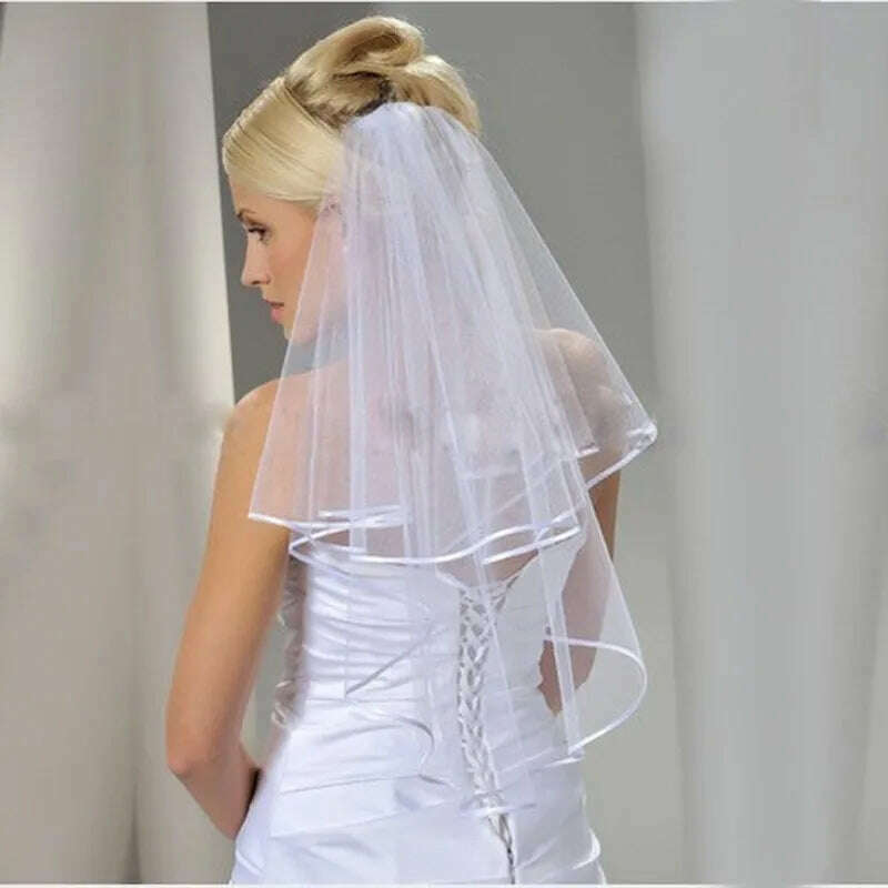 Wedding Simple Tulle White Ivory Two Layers Bridal Veils Ribbon Edge Cheap Bride Accessories 75cm Short Women Veil With Comb - KIMLUD