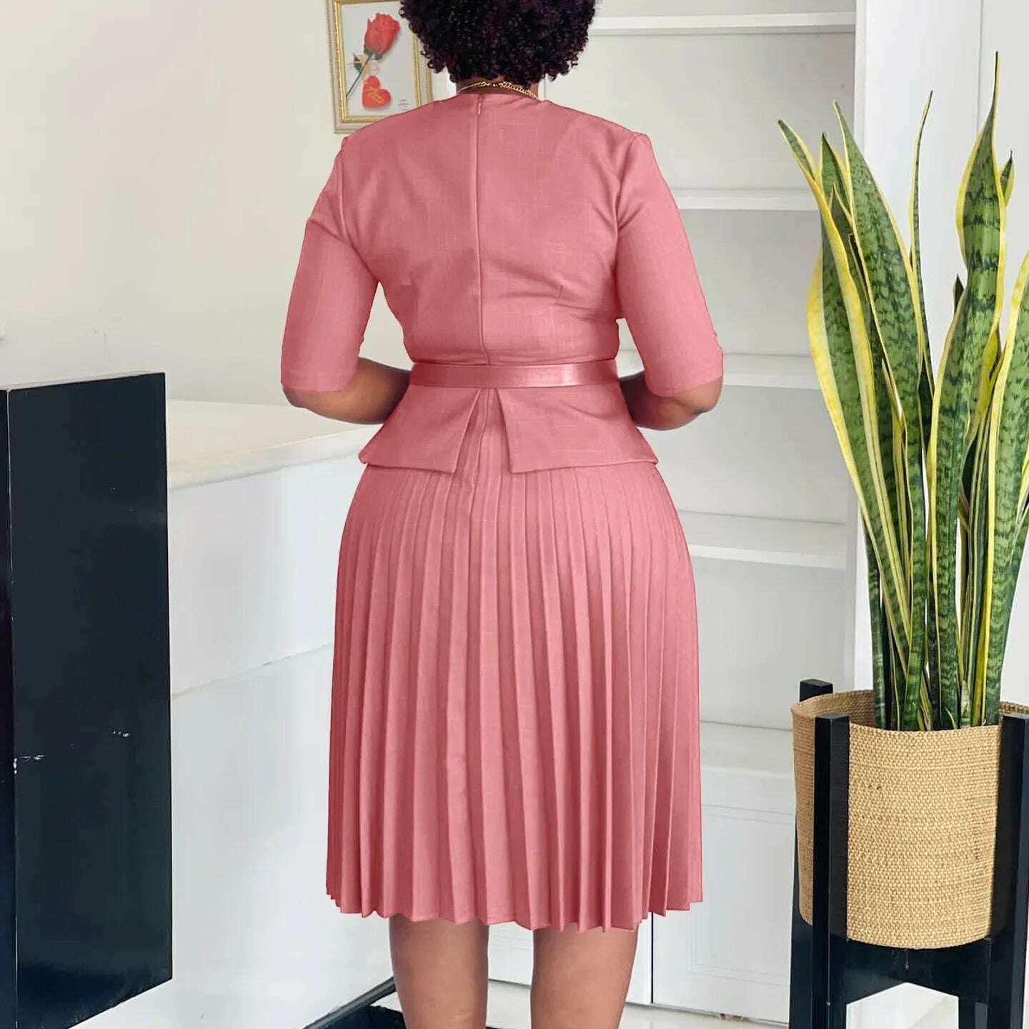 Women's 2024 new fashion plus size temperament commuter V-neck pleated dress - KIMLUD